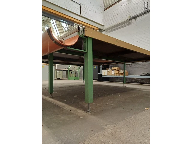 Lot 927 - snijtafel met goot - afbeelding 2 van  5