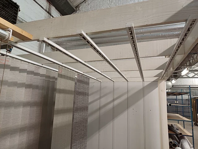 Lot 929 - samples zonnewering en rails - afbeelding 4 van  4