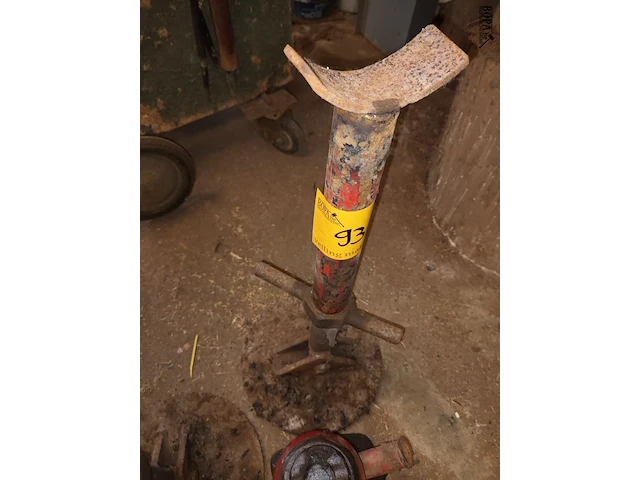 Lot 93 - autokrik en jackstands. 4 stuks - afbeelding 3 van  4