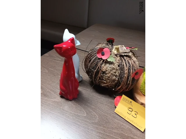Lot 93 - decoratie. 10 stuks - afbeelding 2 van  4