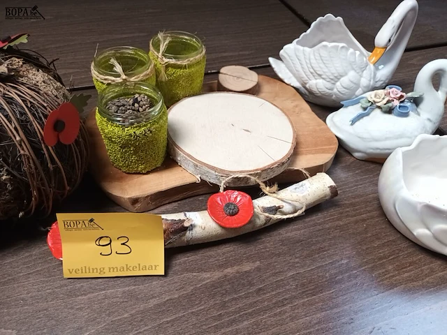 Lot 93 - decoratie. 10 stuks - afbeelding 3 van  4
