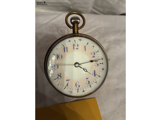 Lot 93 - glazen tafeluurwerk - afbeelding 3 van  4