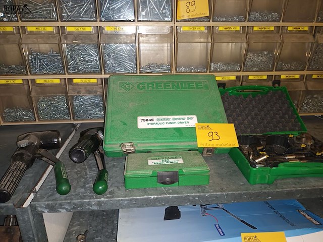 Lot 93 - greenlee ponsgereedschap - afbeelding 1 van  5