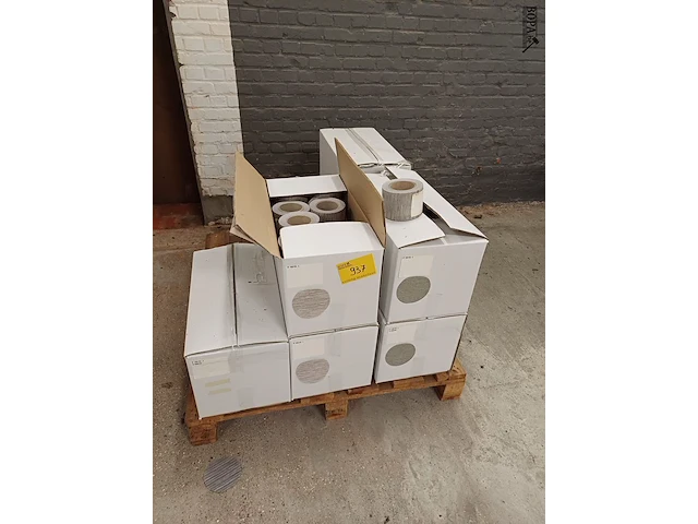 Lot 937 - pallet gordijnstoffen - afbeelding 1 van  3