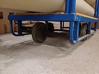 Lot 938 - transportkar. 2 stuks - afbeelding 3 van  5