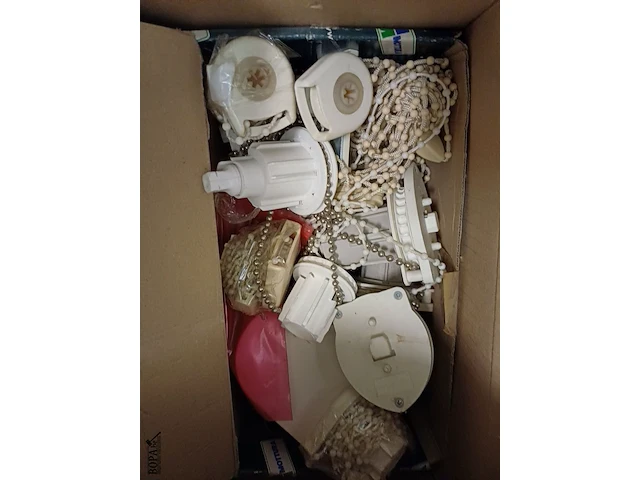 Lot 939 - pallet gordijndoek - afbeelding 5 van  5