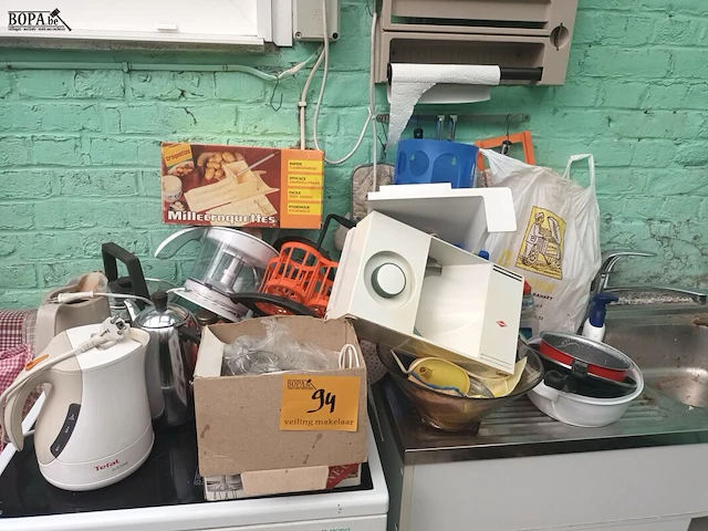 Lot 94 - keukentoestellen en keukengerei. 15 stuks - afbeelding 1 van  6