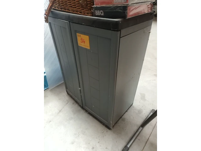 Lot 94 - pvc kast jmu - afbeelding 2 van  4