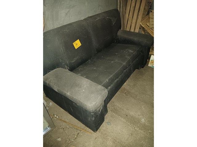 Lot 94 - sofa - afbeelding 1 van  1