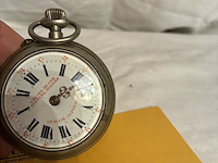 Lot 94 - zakhorloge chemin de fer systeme roskopf - afbeelding 2 van  3