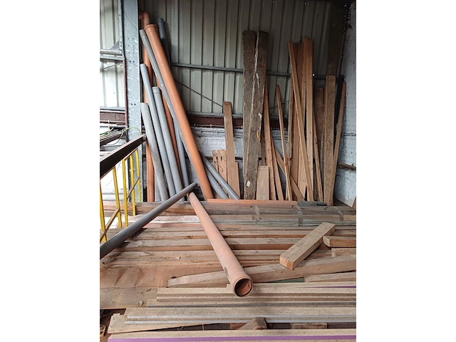 Lot 942 - transportkar + inhoud verdieping - afbeelding 3 van  4