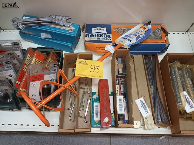 Lot 95 - divers gereedschap - afbeelding 1 van  7