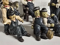 Lot 95 - laurel & hardy beeldjes ong 6 stuks - afbeelding 2 van  4