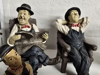 Lot 95 - laurel & hardy beeldjes ong 6 stuks - afbeelding 3 van  4