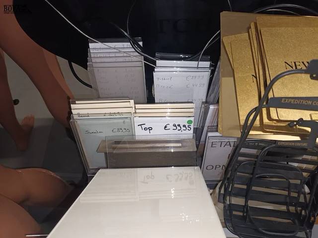 Lot 95 - lot prijshouders - afbeelding 4 van  5