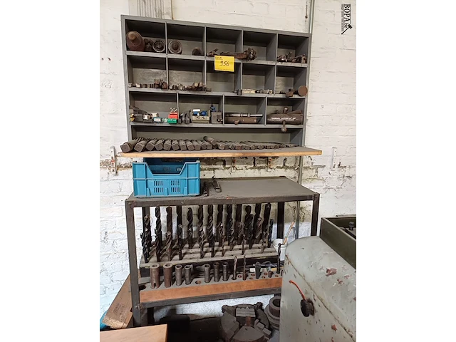 Lot 956 - draaibank met toebehoren - afbeelding 9 van  10