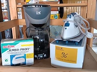 Lot 96 - koffiezet en stijkijzer - afbeelding 1 van  3