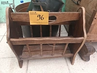 Lot 96 - krantenrek, ketel en draagtas - afbeelding 2 van  4