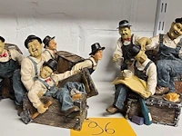 Lot 96 - laurel & hardy beeldjes 5 stuks - afbeelding 1 van  5