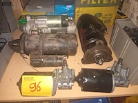 Lot 96 - motoren. 5 stuks - afbeelding 1 van  3