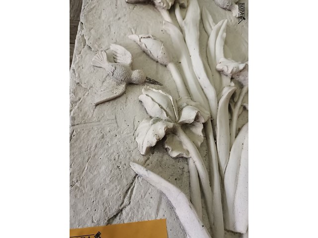 Lot 96 - reliëf in gips - afbeelding 4 van  4