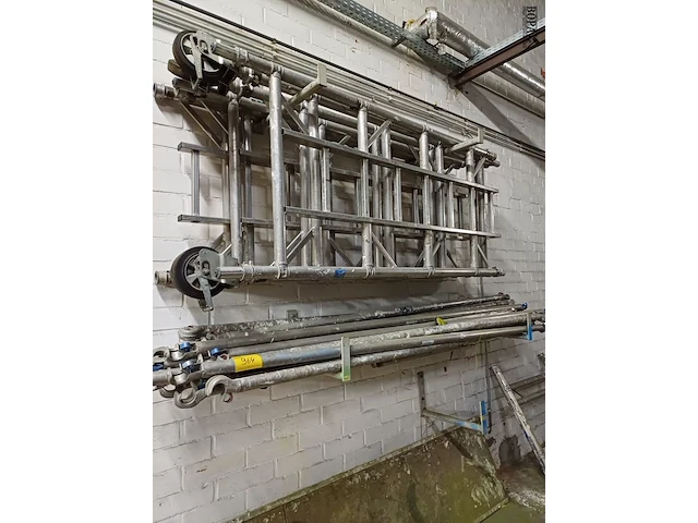 Lot 964 - rolstelling - afbeelding 1 van  4
