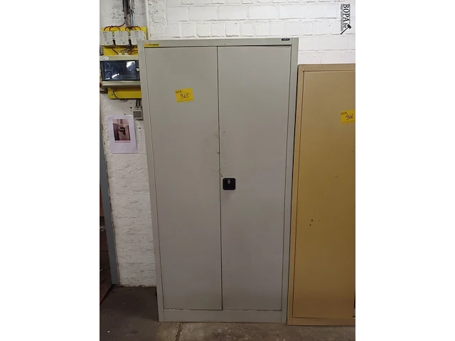 Lot 965 - dossierkast met inhoud - afbeelding 1 van  5