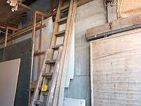 Lot 97 - houten ladders - afbeelding 2 van  3