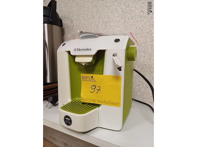 Lot 97 - koffiezet voor pads elektrolux - afbeelding 1 van  6