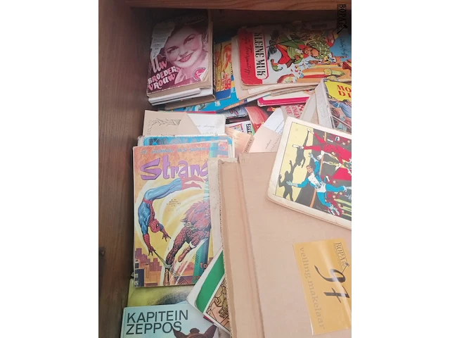 Lot 97 - oude boeken en strips - afbeelding 4 van  6
