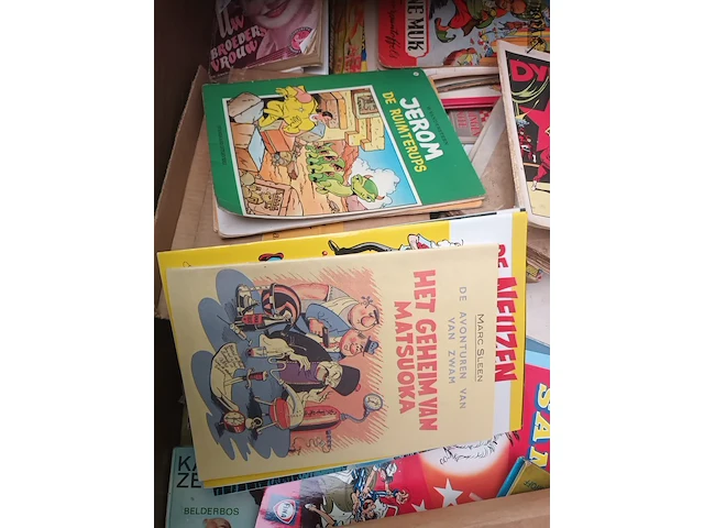 Lot 97 - oude boeken en strips - afbeelding 6 van  6