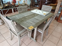 Lot 97 - tuintafel en stoelen in teak - afbeelding 2 van  5
