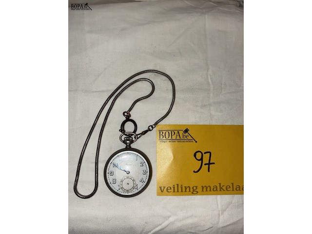 Lot 97 - zakhorloge alpina met ketting - afbeelding 1 van  4