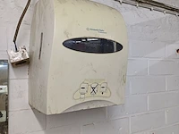Lot 976 - dispensers, gootsteen en vuilbak - afbeelding 3 van  4