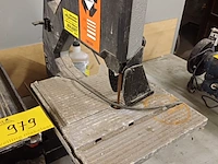 Lot 979 - tafelzaagmachine en wipzaag - afbeelding 2 van  2