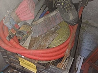 Lot 98 - pvc curvers gereedschap - 5 stuks - afbeelding 2 van  4