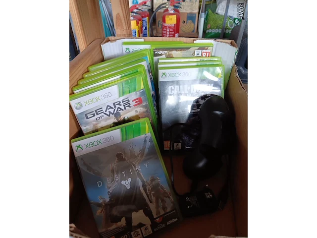 Lot 98 - xbox en games - afbeelding 1 van  3