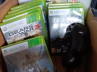 Lot 98 - xbox en games - afbeelding 1 van  3