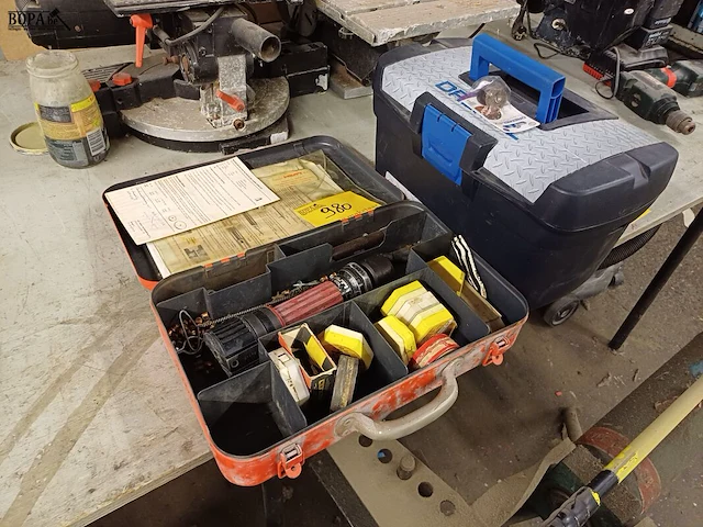 Lot 980 - betonschieter hilti - afbeelding 1 van  5