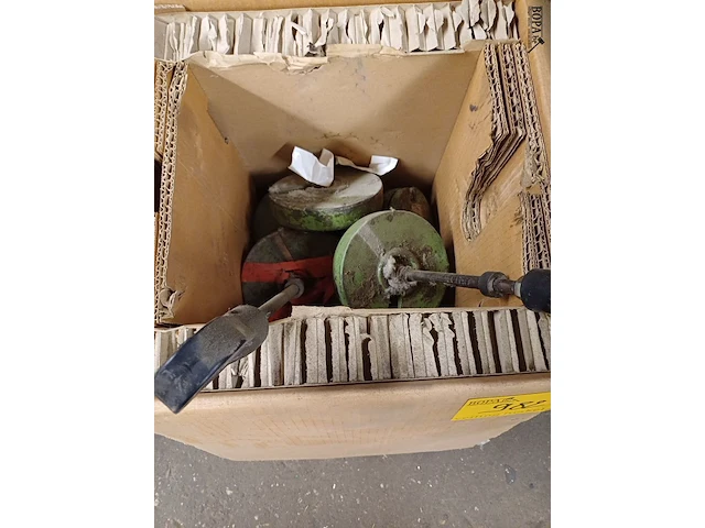Lot 982 - hydraulische krik + onderdelen - afbeelding 3 van  4