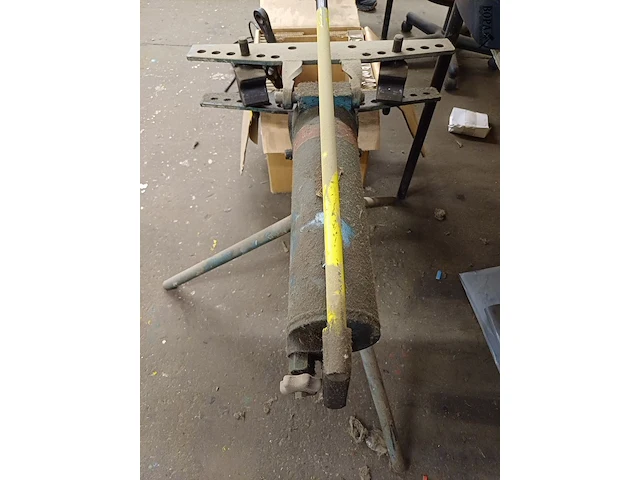 Lot 982 - hydraulische krik + onderdelen - afbeelding 4 van  4