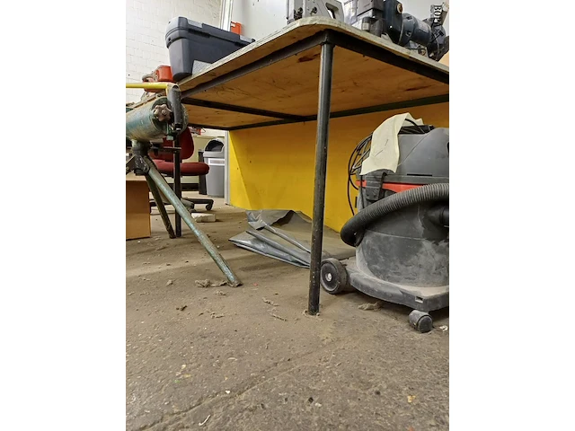 Lot 984 - tafel - afbeelding 2 van  3