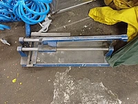 Lot 985 - werkmateriaal en werkkledij. - afbeelding 8 van  8