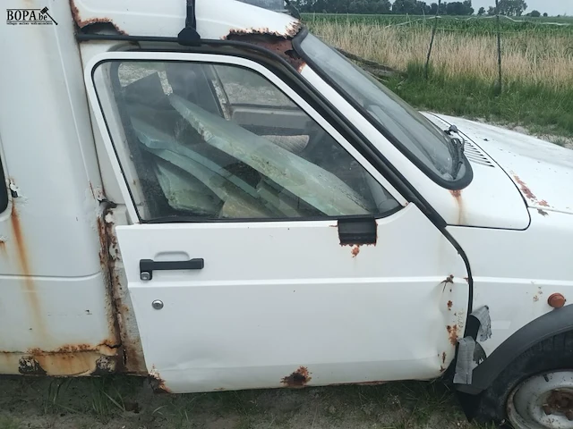 Lot 99 - autowrak citroën - afbeelding 4 van  6