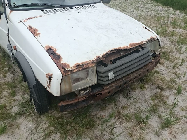 Lot 99 - autowrak citroën - afbeelding 5 van  6