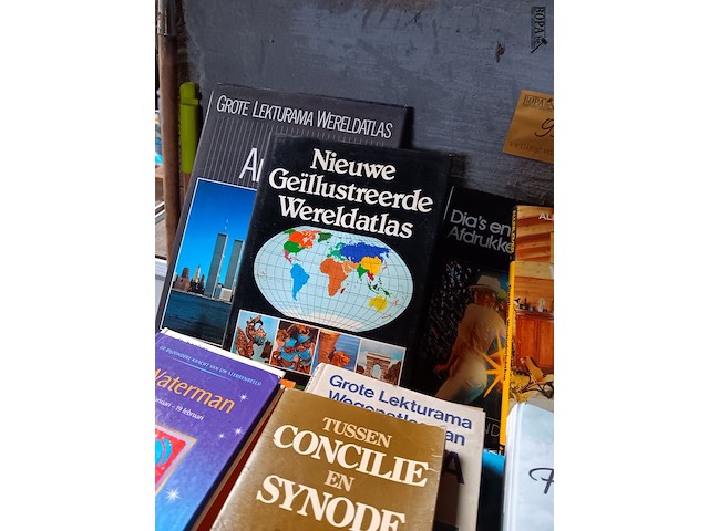 Lot 99 - boeken, muziek cd’s en dvd’s - afbeelding 5 van  7