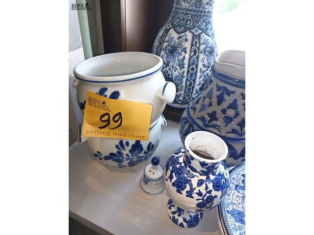 Lot 99 - keramiek blauw/wit. 12 stuks - afbeelding 3 van  6