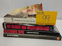 Lot 99 - lot boeken, hitler, 4 stuks - afbeelding 1 van  1