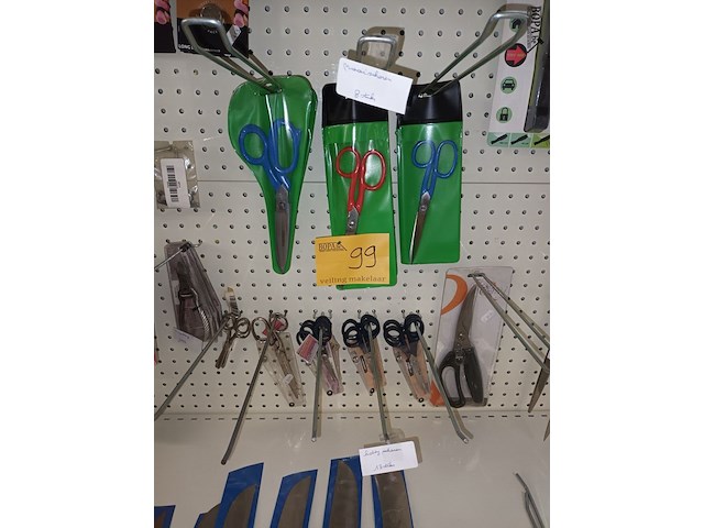 Lot 99 - scharen en messen. 41 stuks - afbeelding 3 van  4