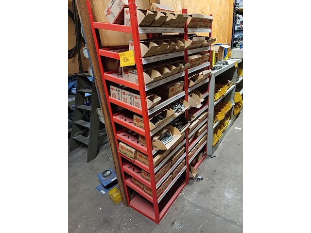 Lot 996 - würth sorteerrek met inhoud - afbeelding 1 van  6